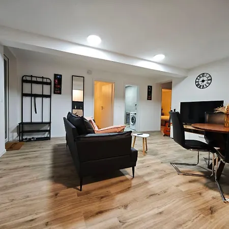 Premium Furnished For Business And Family - * Grandson