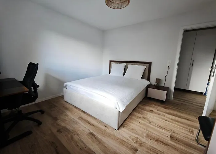 Premium Furnished For Business And Family - * Grandson