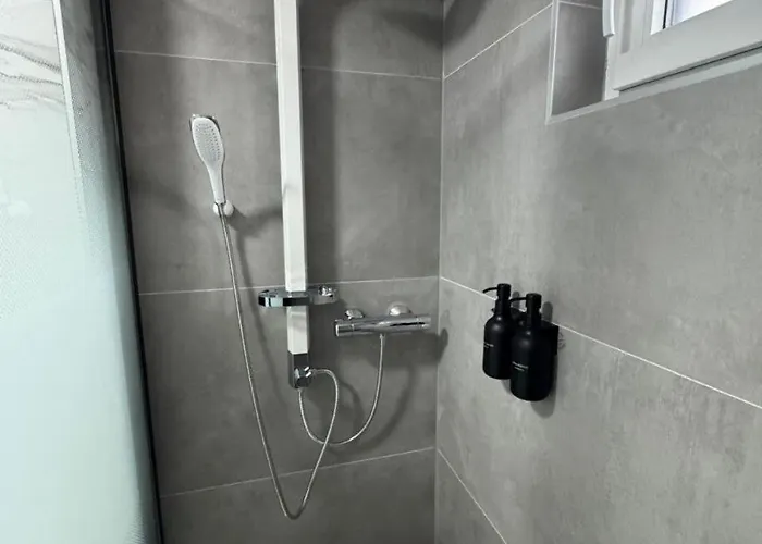 Premium Furnished For Business And Family - Appartement *